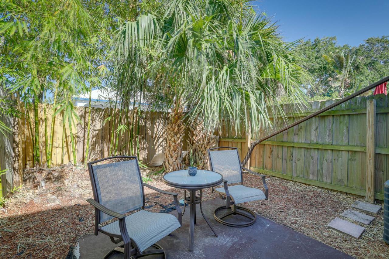 Breezy Cape Canaveral Townhome About 1 Mi To Beach! Eksteriør bilde